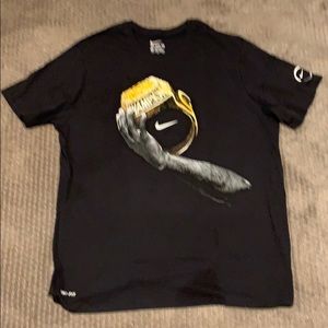 Lebron James celebration T-shirt size 2XL